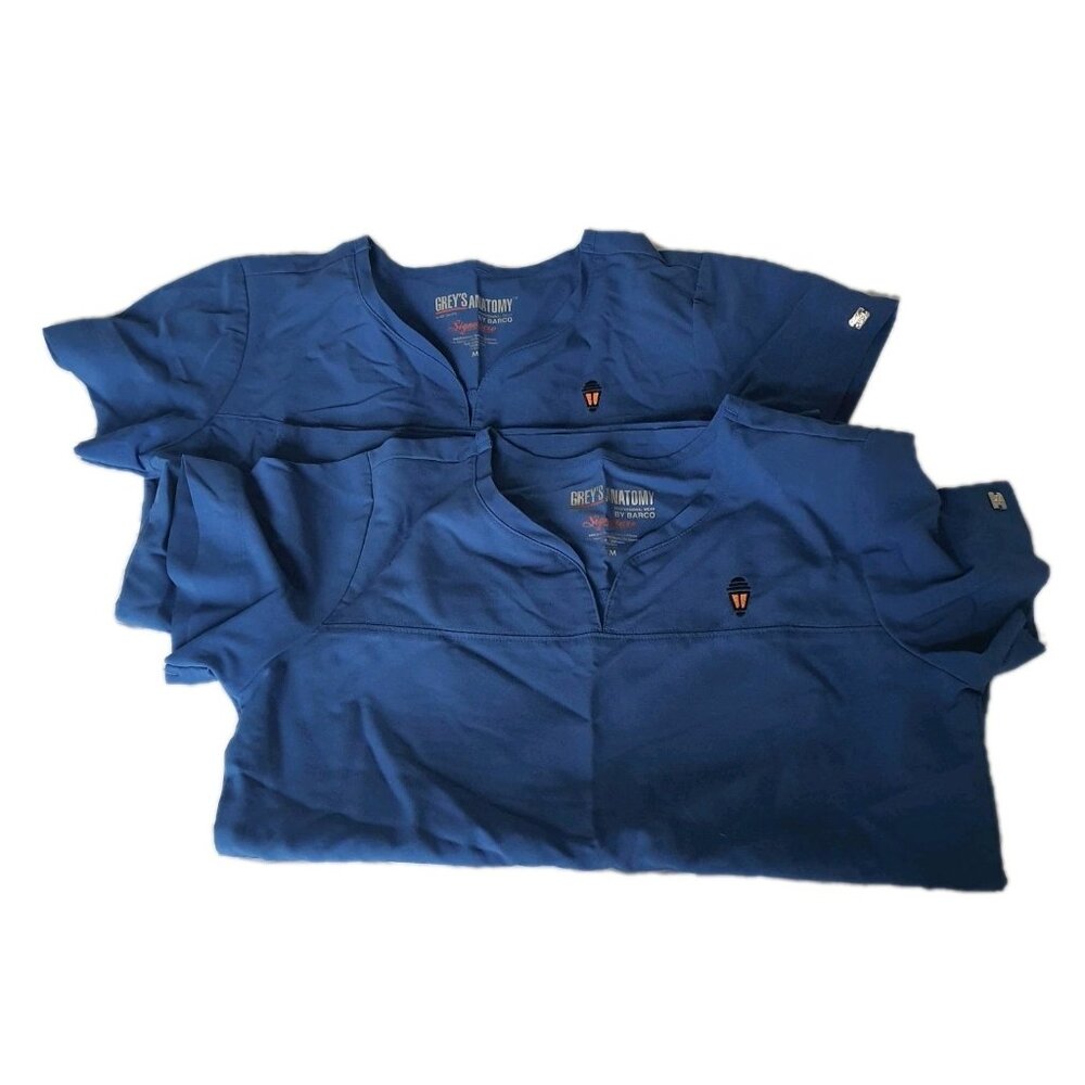 Grey's Anatomy by Barco Blue Scrub Top Sz M‎ Lot 2 Pockets Healthcare Medical